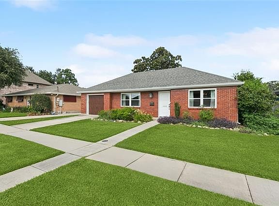 2nd image of 1433 Poinsettia Dr