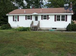 5 Main Rd, Abbot, ME 04406