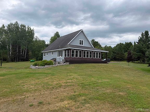 5th image of 36689 River Rd