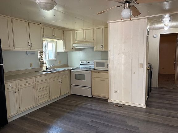 2nd image of 2622 Lackawanna Ln