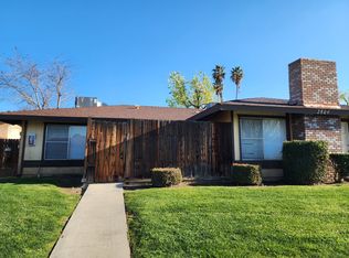 2804 N Half Moon Dr APT A, Bakersfield, CA 93309