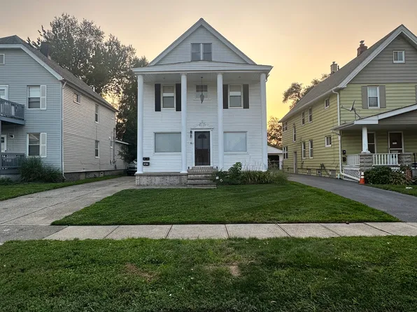 4000 E 52nd St, Newburgh Heights, OH 44105