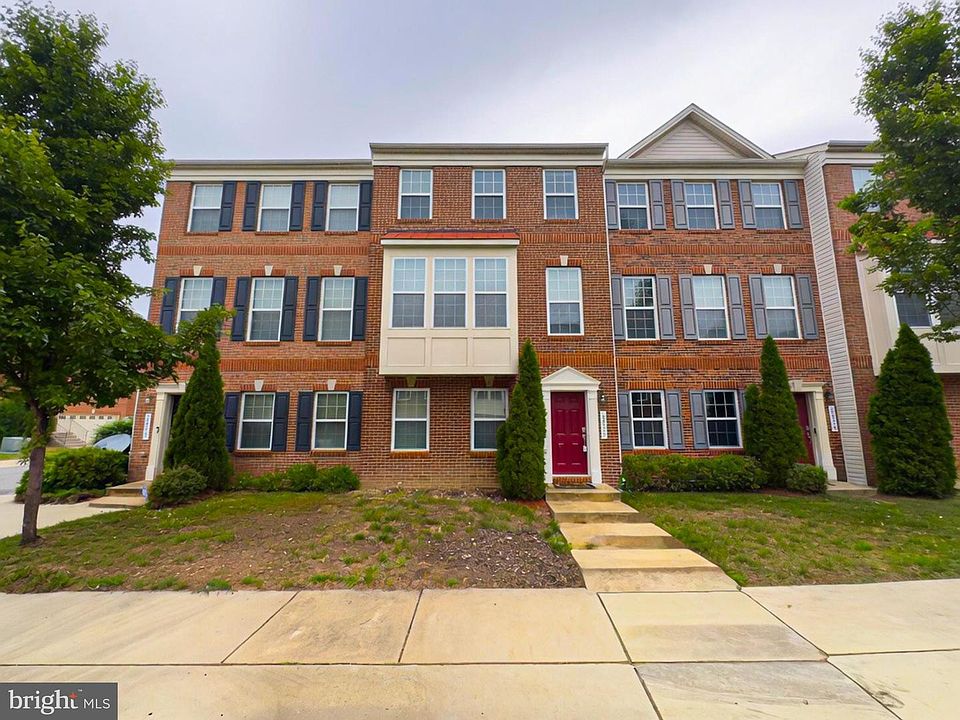 1st image of 2852 Hedgerow Pl