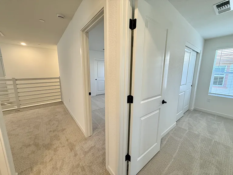4581 Field View Dr — Photo 27