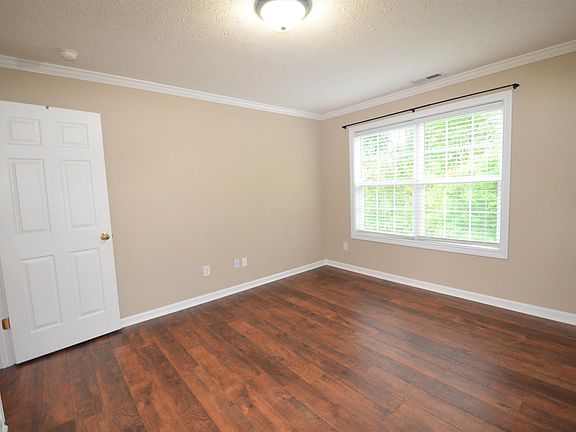 4th image of 3945 Weston Pointe Dr