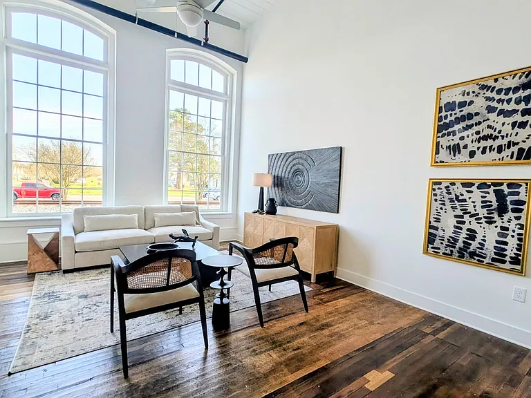 Overton Lofts — Photo 39