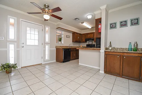 102 Palmwood Dr Photo 1