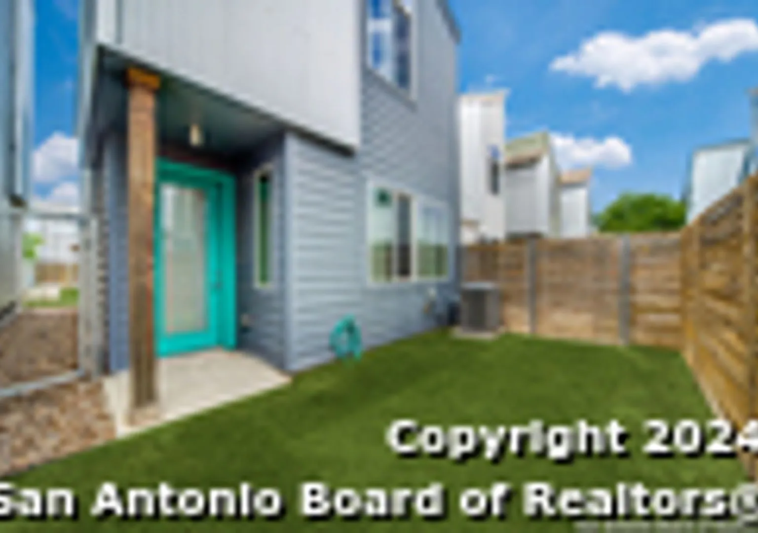 330 Clay St #11 — Photo 3
