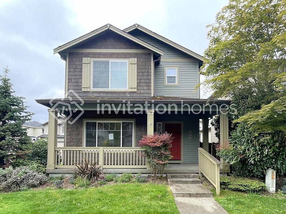 1st image of 1388 43rd St NE
