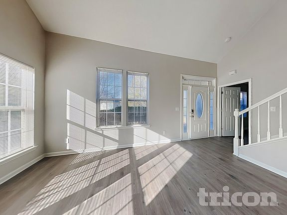 3rd image of 8206 Braids Bend Ct