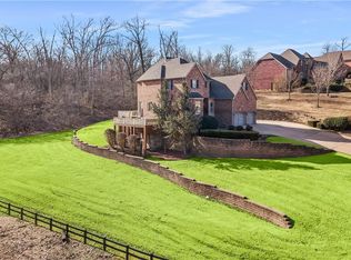 21901 Estate Dr, Siloam Springs, AR 72761