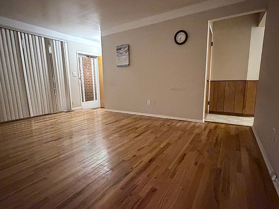 3rd image of 11744 Highland Dr