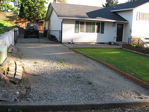 2nd image of 11507 NE 95th St