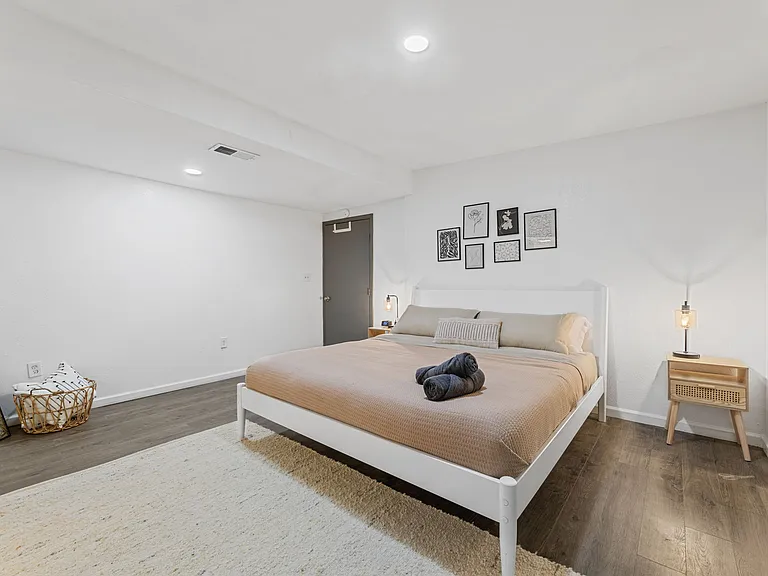 4203 Philmont Ave — Photo 37