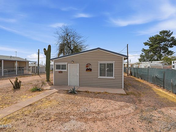 3rd image of 2883 E PICACHO Drive