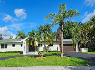15320 SW 84th Ave, Palmetto Bay, FL 33157