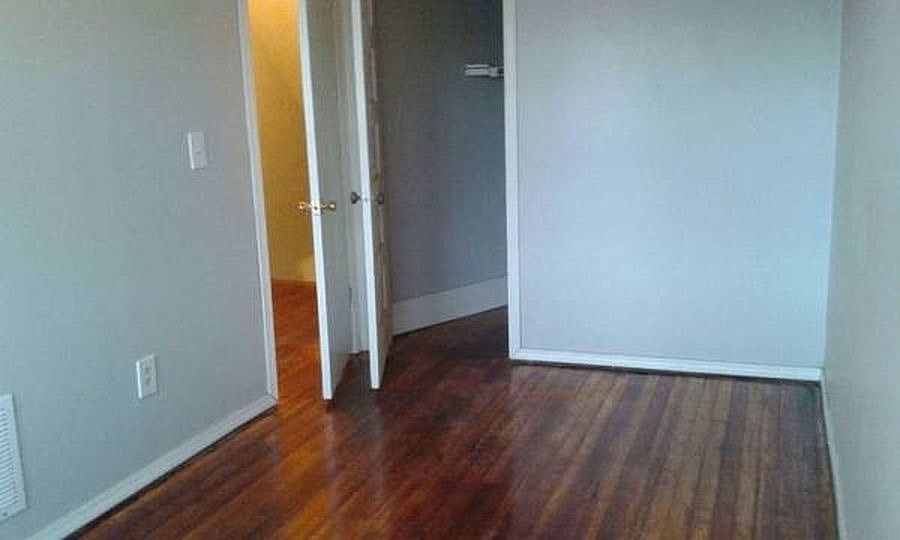 2nd image of 4129 Bell St