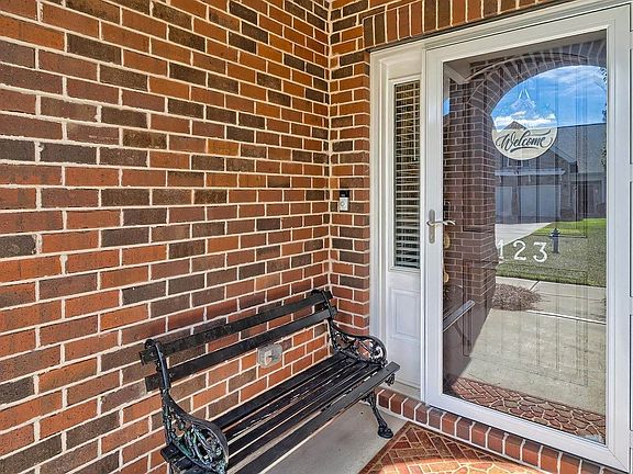 2nd image of 123 Cressingham Ct