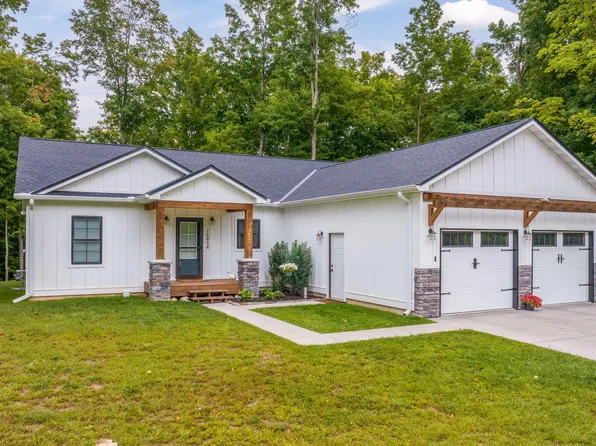 16454 Birch Top Rdg, Big Rapids, MI 49307