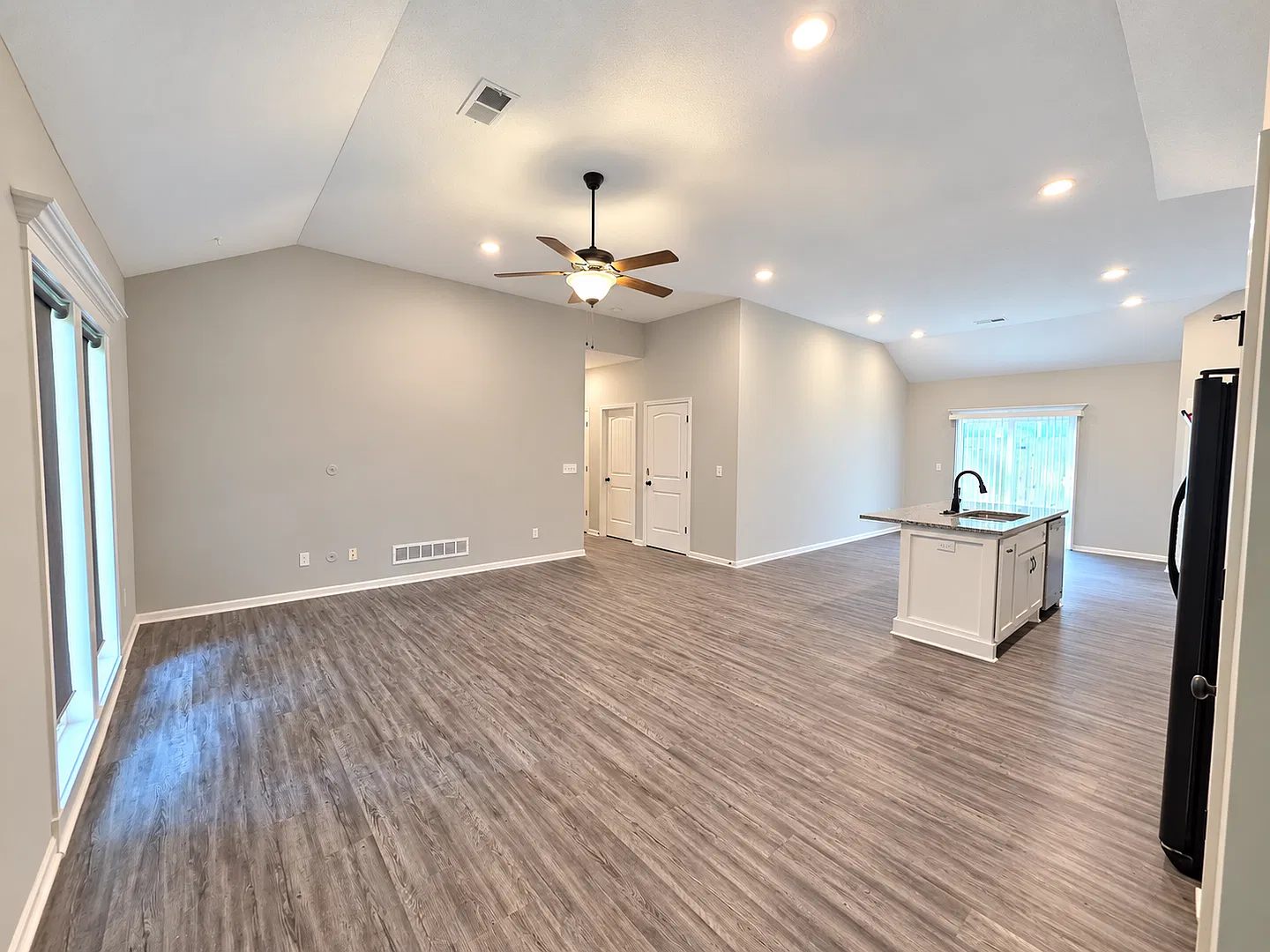 Charming 3-Bedroom, 2-Bath One-Level Home! — Photo 2