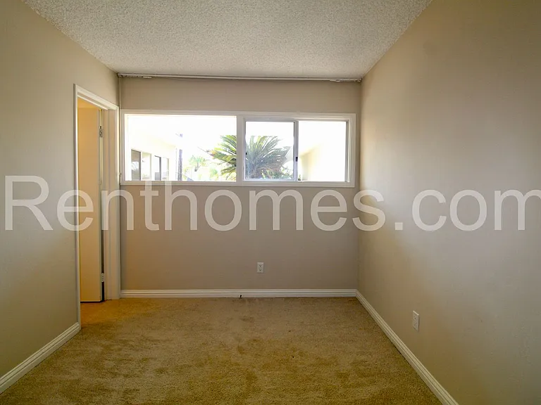 2029 Goshawk St — Photo 10