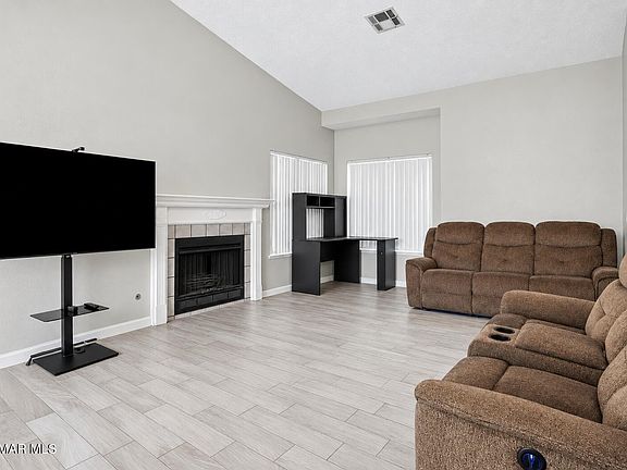 3rd image of 1768 Sierra View Ave