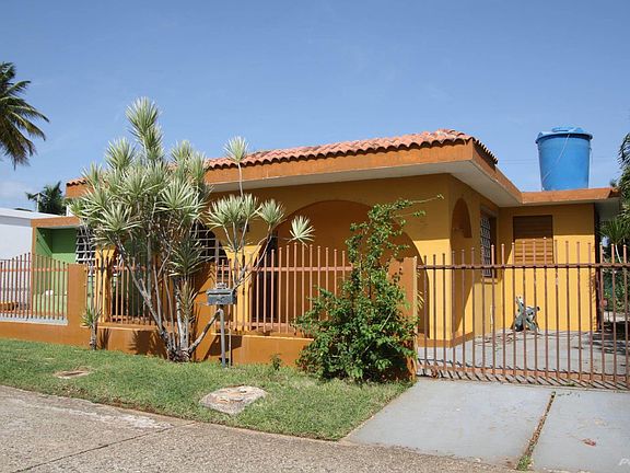 4th image of 151 Calle D