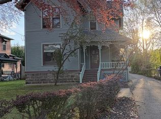 409 Stuart Ave, Kalamazoo, MI 49007