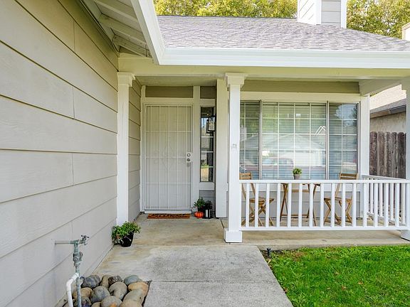 5th image of 652 Catalina Court