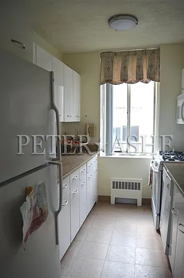 Rented by Peter Ashe | media 9