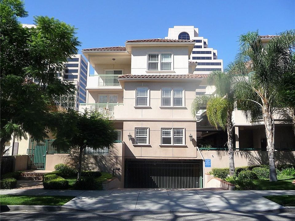 1st image of 531 N Louise St Unit 303