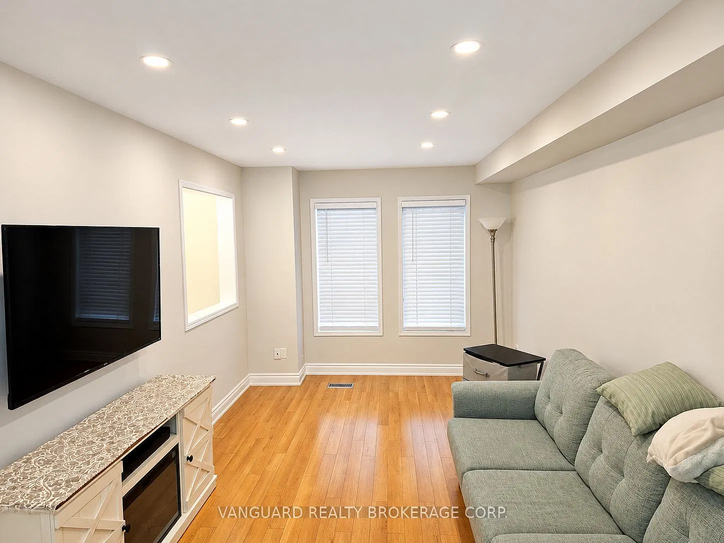 3 bed, $3,500 — Photo 3