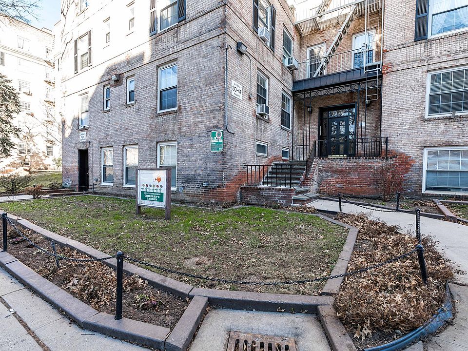 1st image of 3047 Hobart St APT 2I