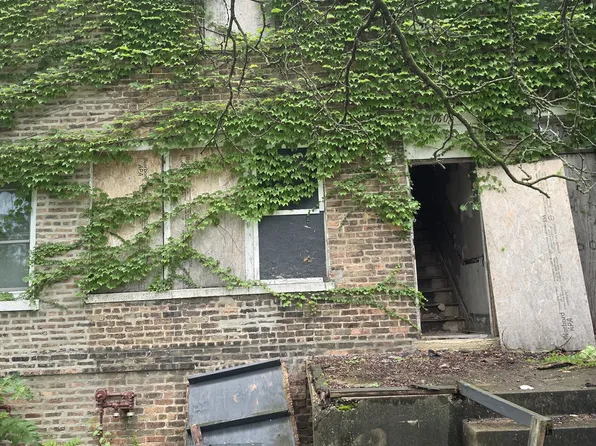 10606 S Langley Ave, Chicago, IL 60628