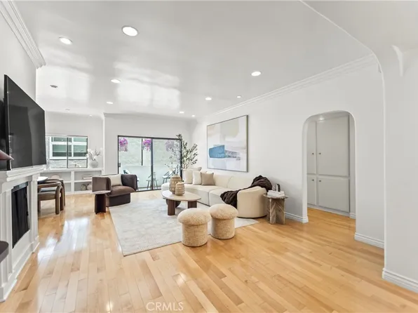 11928 Kiowa Ave APT 105, Los Angeles, CA 90049