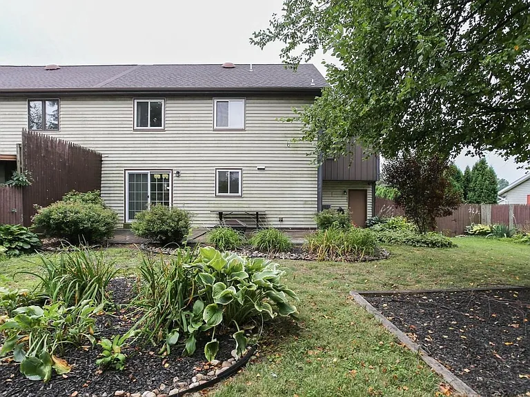 1901 Mountain View Rd — Photo 25