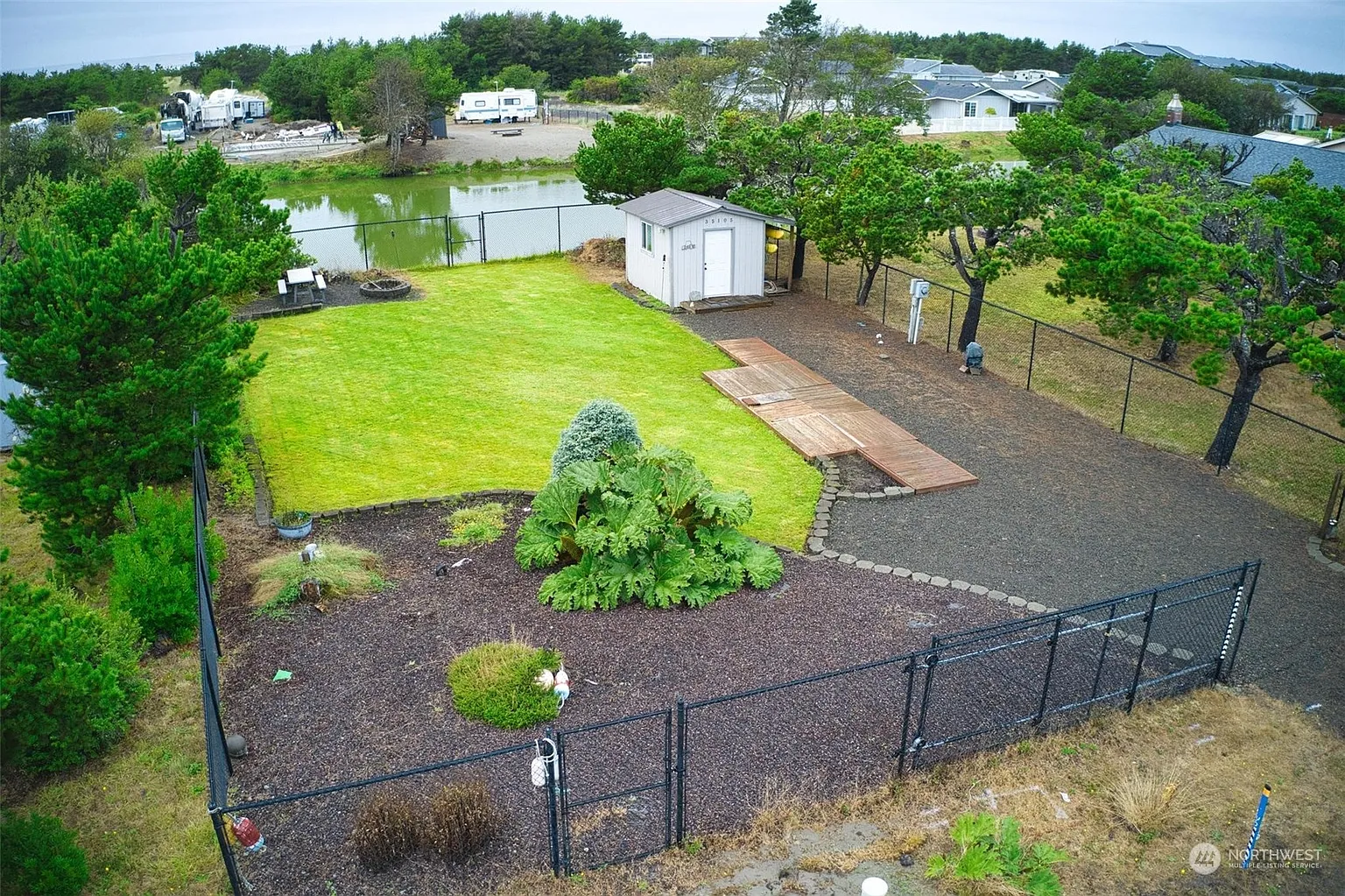 35105 H Place photo 1