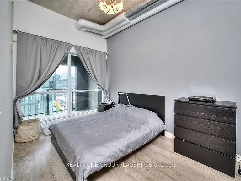 1 Victoria St S #501 — Photo 11