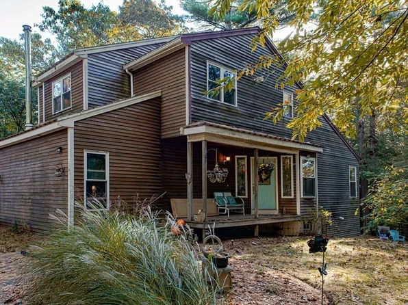 14 1/2 Wapping Rd, Kingston, MA 02364