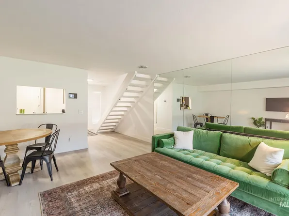 333 N Eagle Glen Ln, Eagle, ID 83616