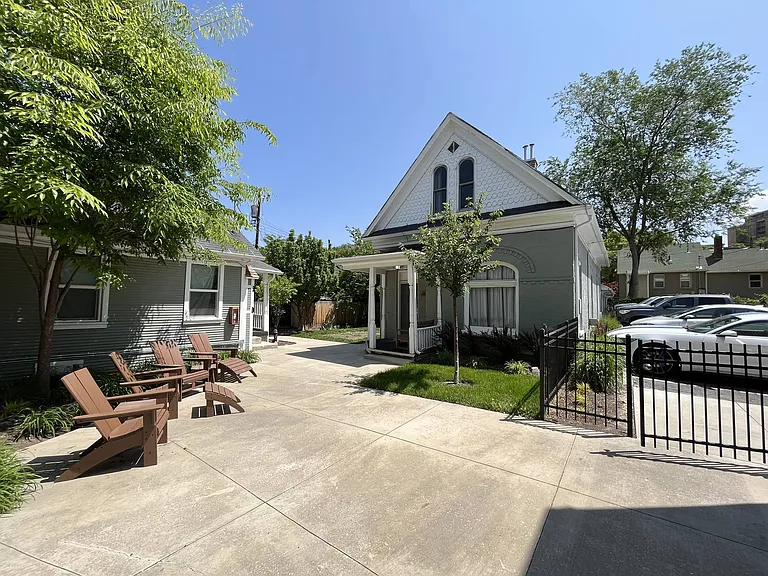 264 N 200 W — Photo 6