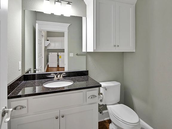 2nd image of 208 Cooner St #208B
