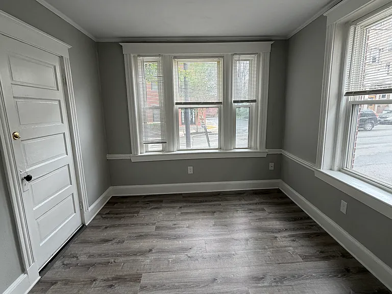250 Washington St #1 — Photo 3