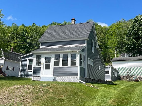 5th image of 553 Western Avenue