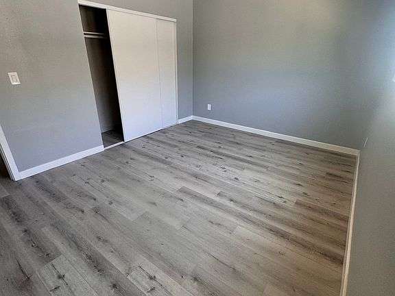 4th image of 1512 W 81st St #4