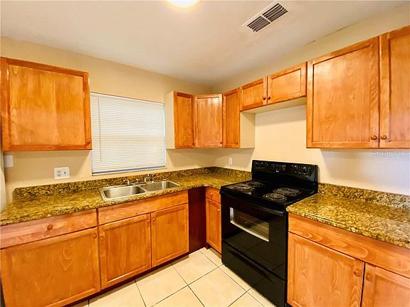 3rd image of 2851 Newcomb Ct