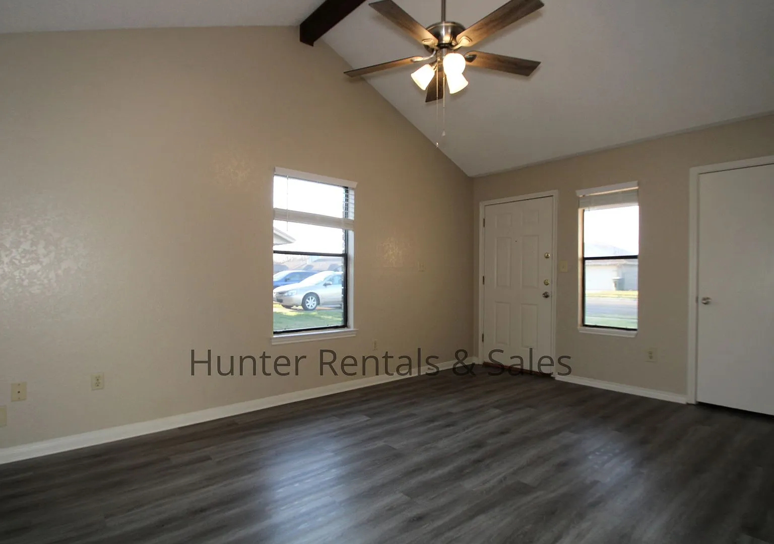 Perfect Two-Bedroom — Photo 4