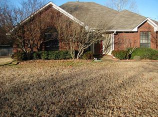 695 Laurel Dr, Greenwood, AR 72936