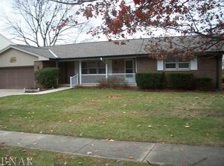 1210 Westview Dr, Normal, IL 61761