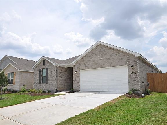 3rd image of 5703 Aurora Greens Ln